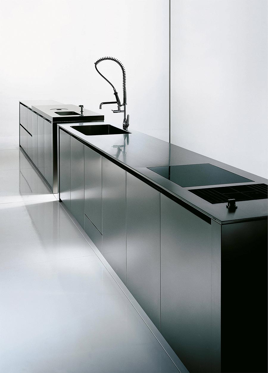 MW KC GLOE255 PH FW
